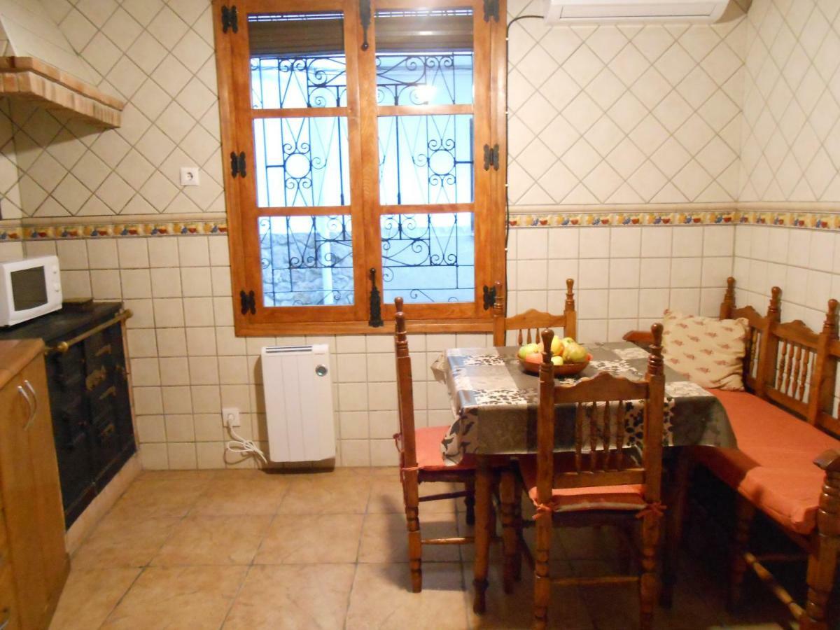 El Portal Viejo Apartment Cabezuela Del Valle Exterior photo